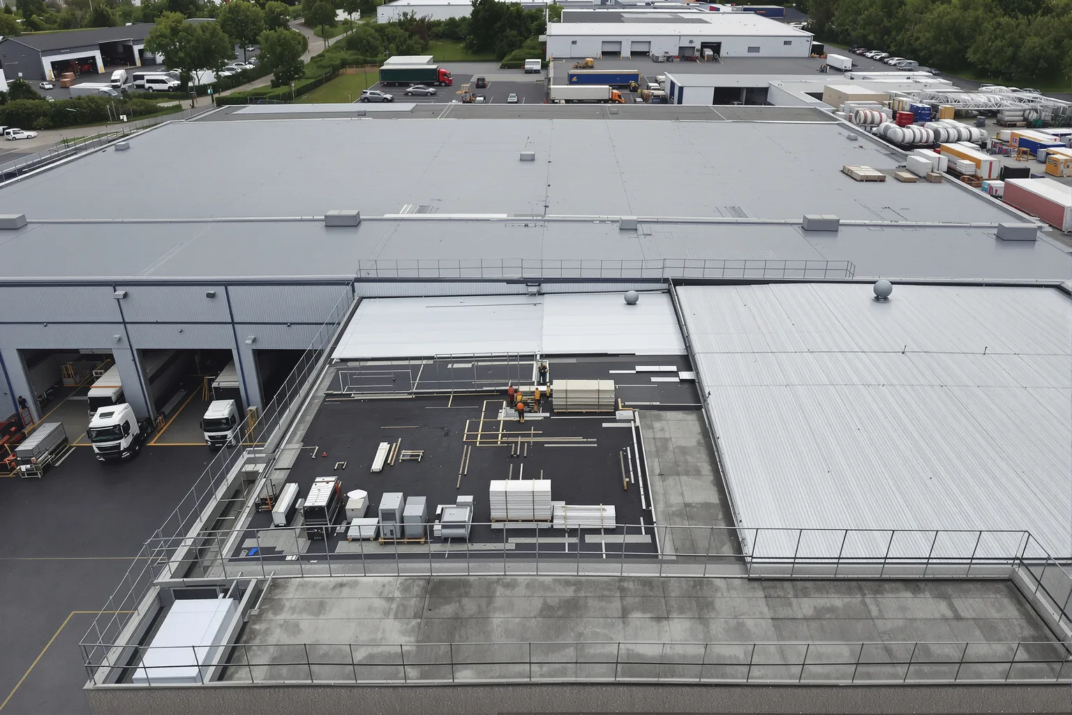 Planning dakwerken zonder productiestop - DMA Steeldeck