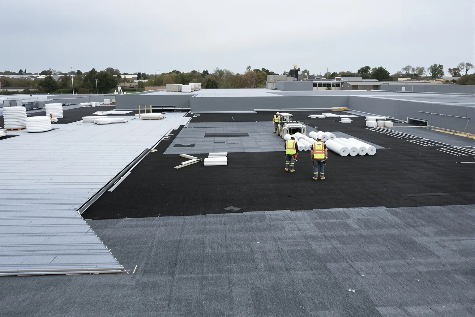 Dakrenovatie magazijn zonder hinder - DMA Steeldeck